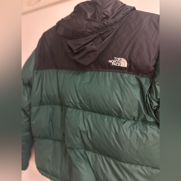 North Face Puffer Jacket Green - Picture 9 of 13